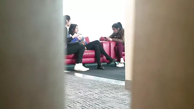 Satisfecho con una gran polla adolescente se traga una cogiendo con señoras mexicanas jugosa corrida