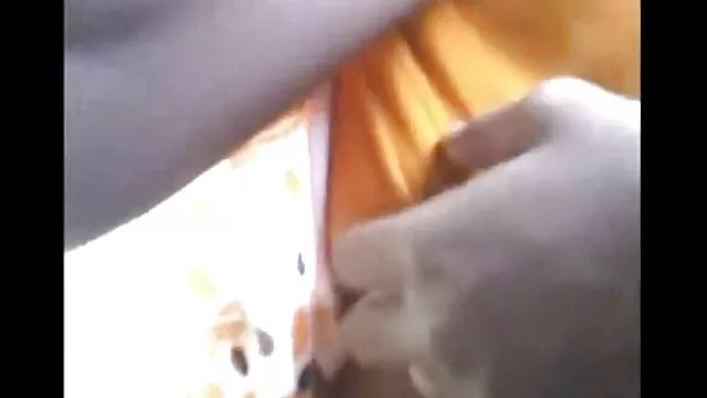 Una pareja casada se acomodó en el sofá y señoras maduras calientes mexicanas tuvo sexo anal