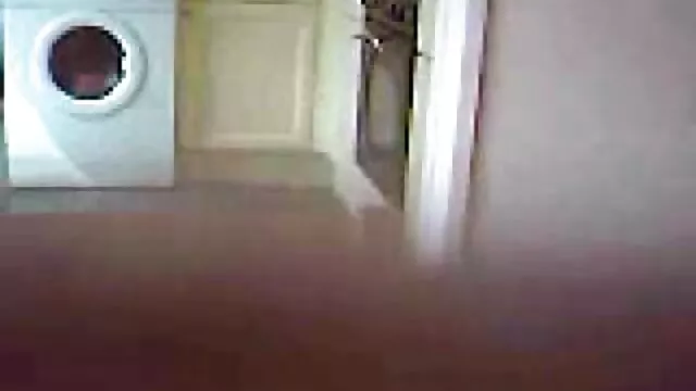 A la joven dueña le gusta videos xxx de señoras mexicanas el sexo con una sirvienta atada en posición 69