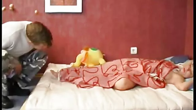 Follada por el culo y corrida señoras cojiendo mexicanas en las tetas