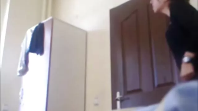 Después del champán, dos señoras mexicanas tetonas chicas querían sexo FFM grupal con un chico