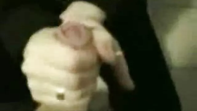 Penetración profunda en videos de señoras mexicanas xxx el coño depilado de una jovencita morena