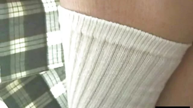 Rubia madura solitaria encantada con tres tíos señoras lesbianas mexicanas en su dormitorio